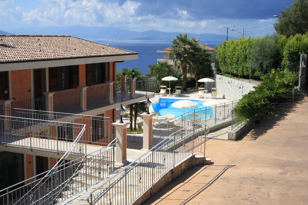 Appartement La Marinella à Palmi Extérieur photo