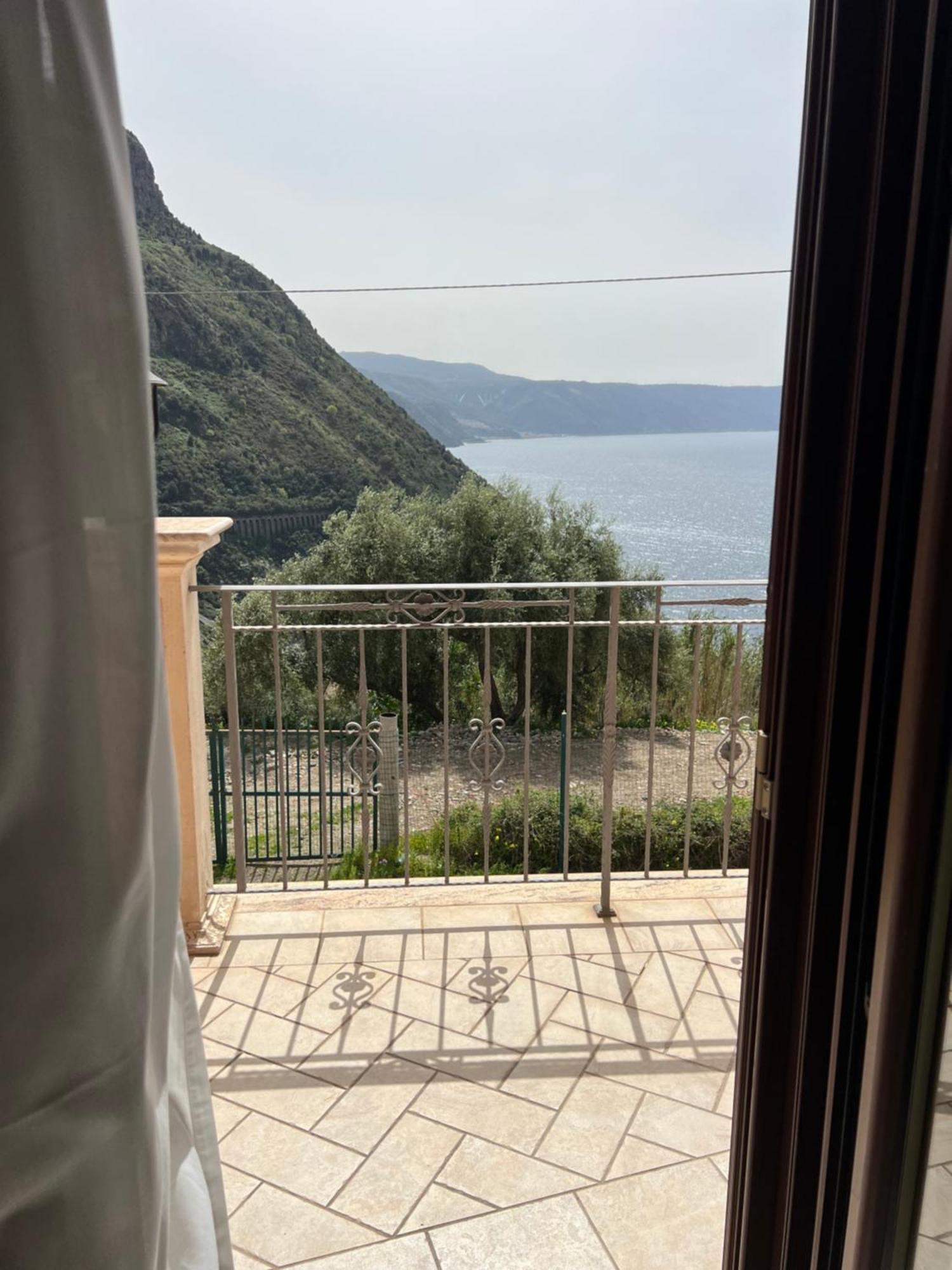 Appartement La Marinella à Palmi Extérieur photo