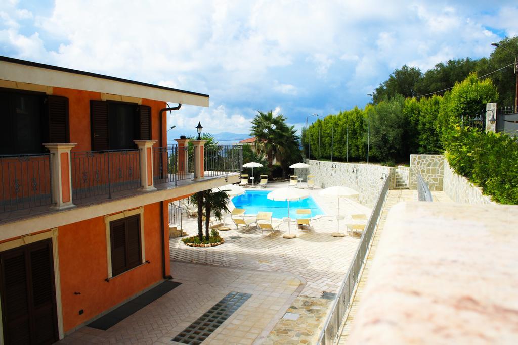 Appartement La Marinella à Palmi Extérieur photo