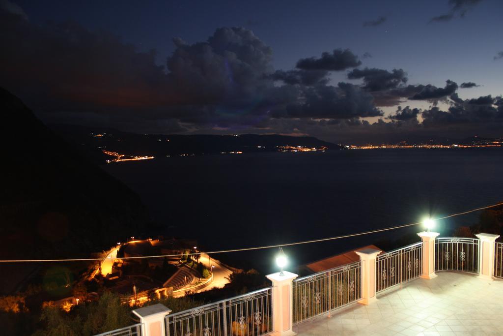 Appartement La Marinella à Palmi Extérieur photo
